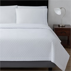 Ogee Matelassé Coverlet, King